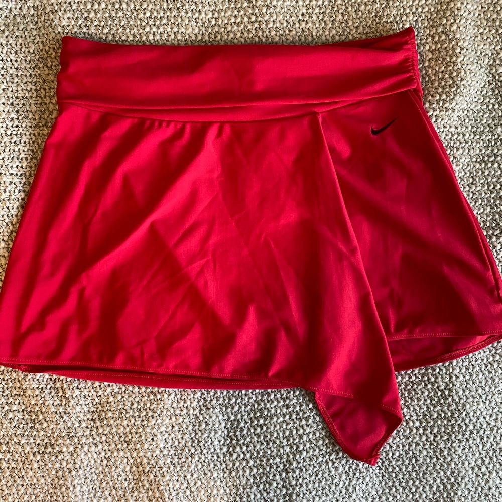 Nike hot pink tennis skirt
